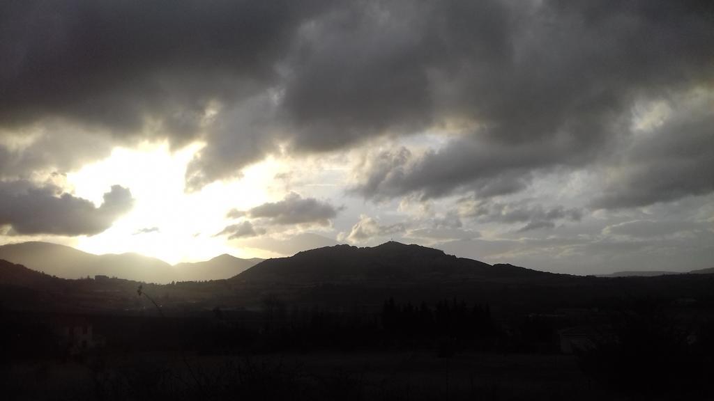 Le Gite De Cristal Proche Bugarach Granes Dış mekan fotoğraf