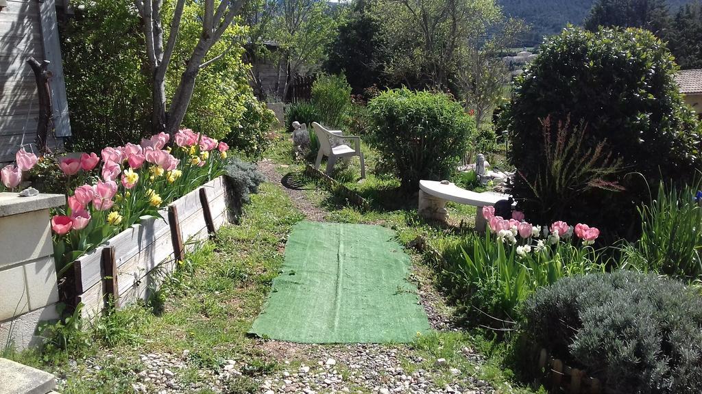 Le Gite De Cristal Proche Bugarach Granes Dış mekan fotoğraf
